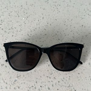 Yves Saint Laurent Sunglasses - Black